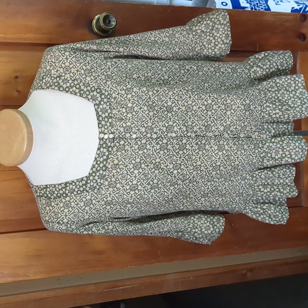DRESS BARN* square neck ruffle bottom/sleeve boho style button front top blouse